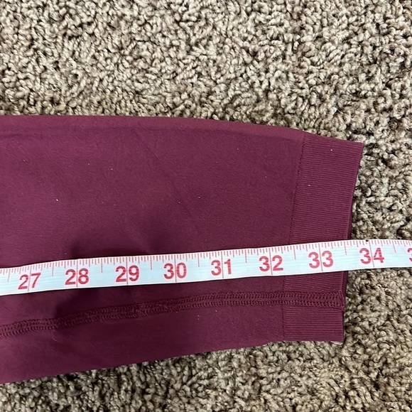 Knix Good to Go Seamless Leggings in Dark Cherry size XL - Picture 9 of 10